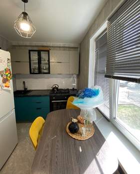 3-к квартира, вторичка, 56м2, 1/9 этаж