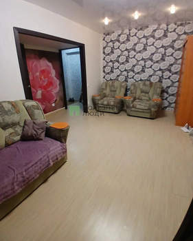 2-к квартира, вторичка, 43м2, 3/3 этаж