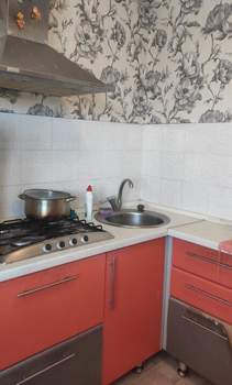3-к квартира, вторичка, 58м2, 9/9 этаж