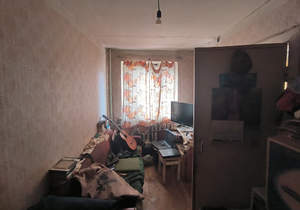 2-к квартира, вторичка, 44м2, 1/4 этаж