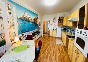 2-к квартира, вторичка, 64м2, 4/16 этаж