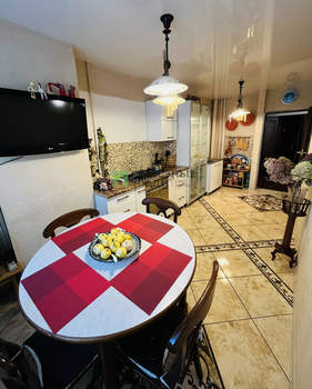 3-к квартира, вторичка, 103м2, 8/10 этаж