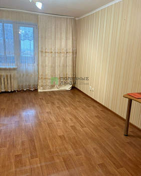 3-к квартира, вторичка, 72м2, 1/10 этаж