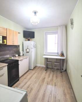 2-к квартира, вторичка, 56м2, 3/18 этаж