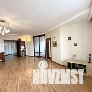 2-к квартира, вторичка, 79м2, 11/11 этаж