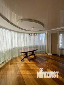 3-к квартира, вторичка, 141м2, 7/10 этаж